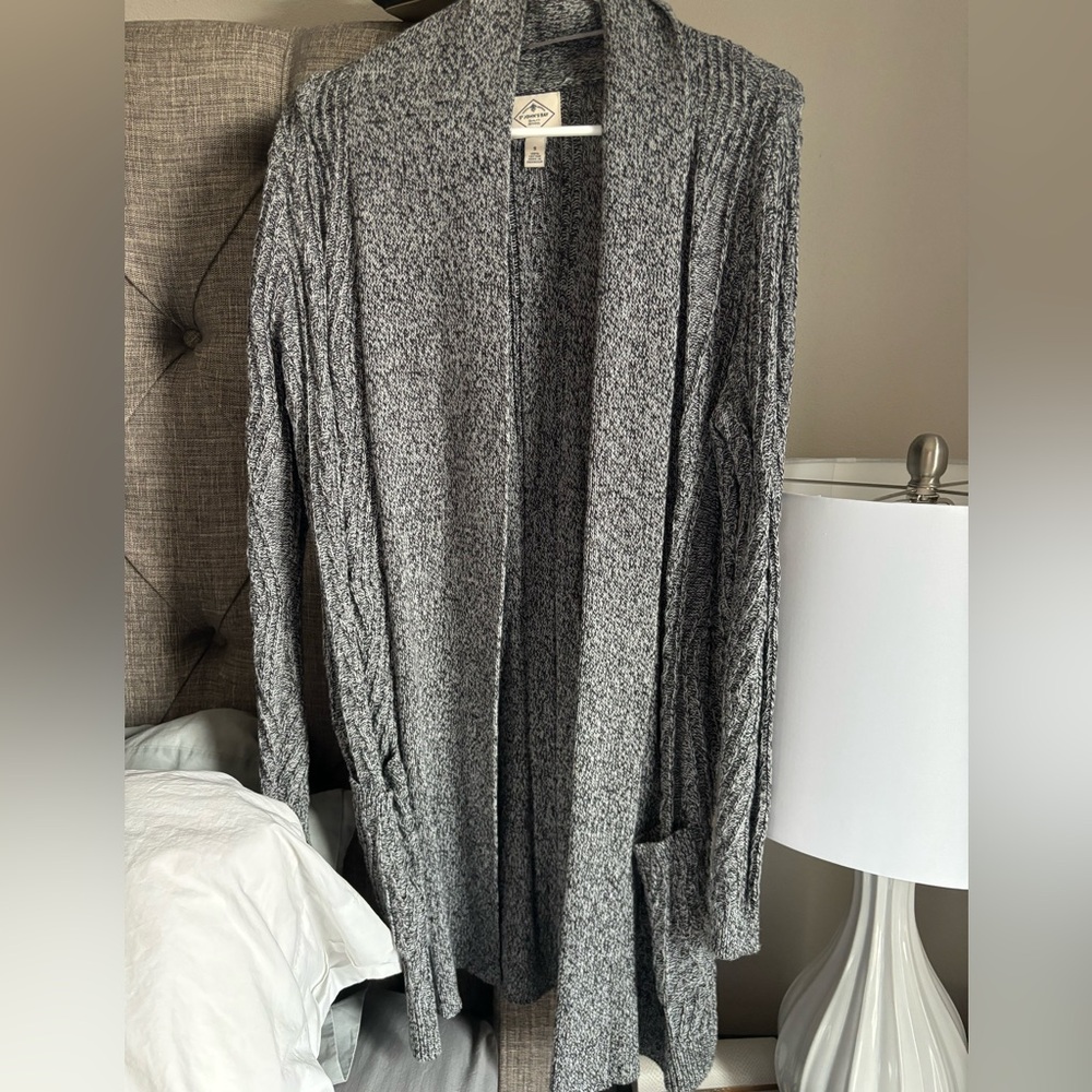 Cardigan with pockets